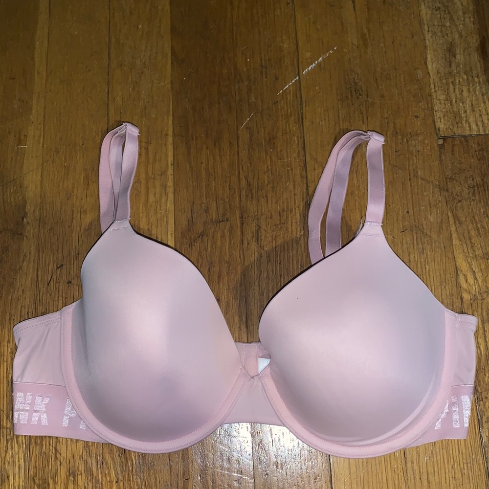 VS pink lightly lined 36 C bra